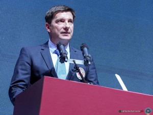 closing edvard kolar ph simone ferraro sfa00373 copia